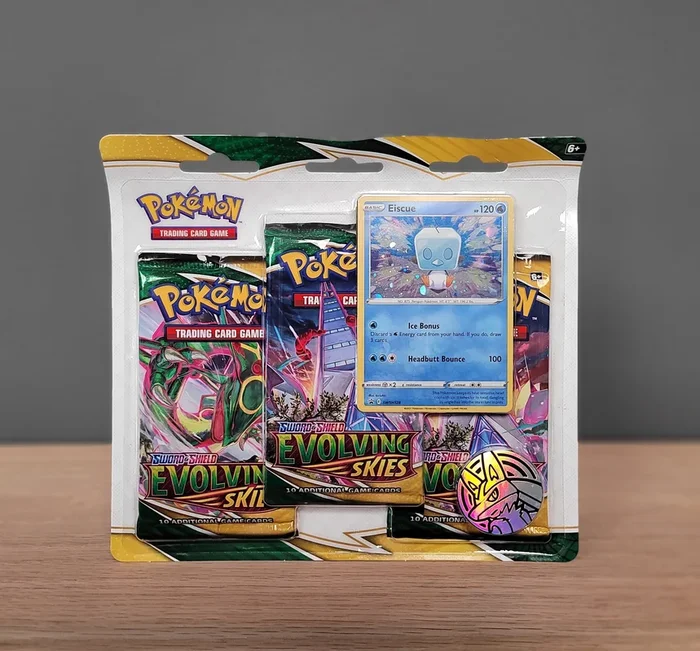 Pokémon TCG: Sword & Shield: Evolving Skies – 3 Pack Blister (Eiscue)