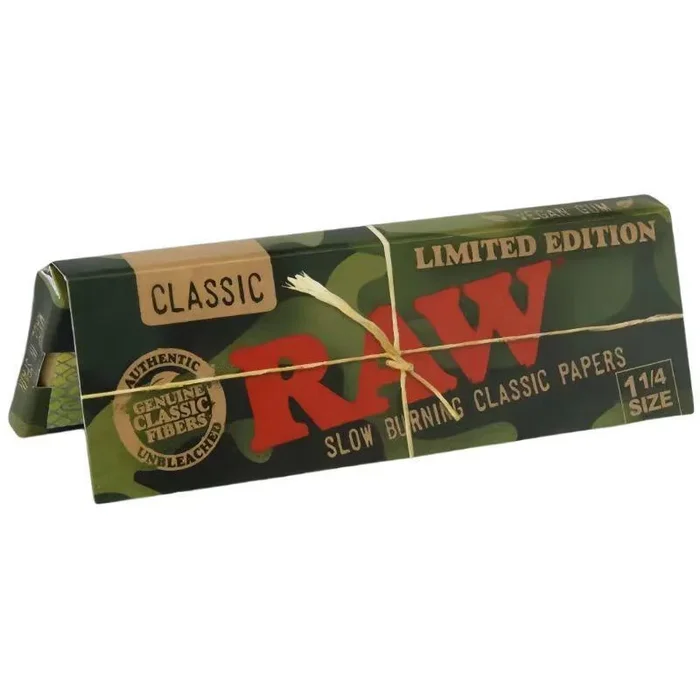 RAW Camo 1 1/4 Size Rolling Papers – Limited Edition