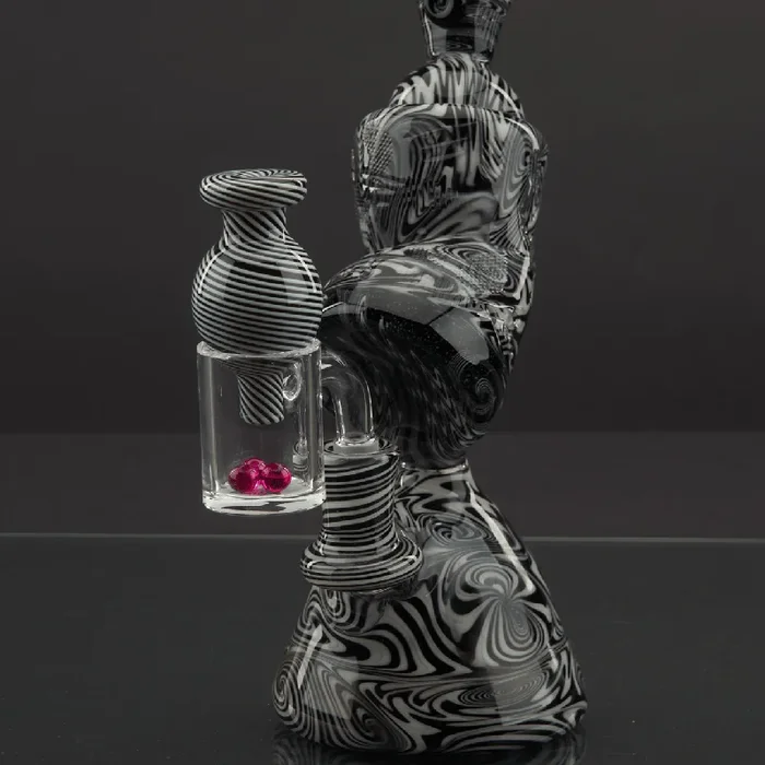 SOLD! Skoeet Glass Spray Can Heady Dab Rig Black/White Wig Wag