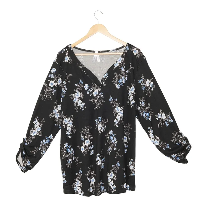 Women’s Plus Printed Roll-Up Sleeve Top